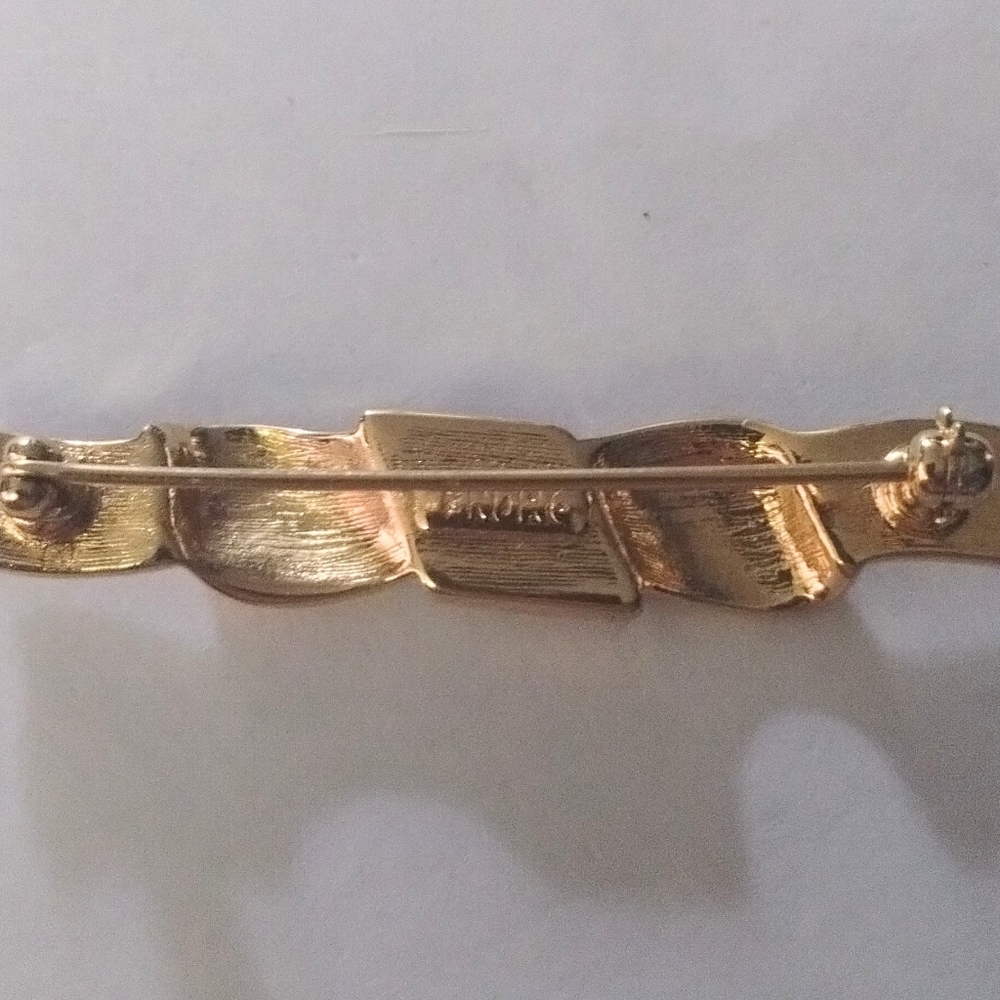 Vtg Monet Rhinestone Bow Bar Pin Brooch - Picture 3 of 3